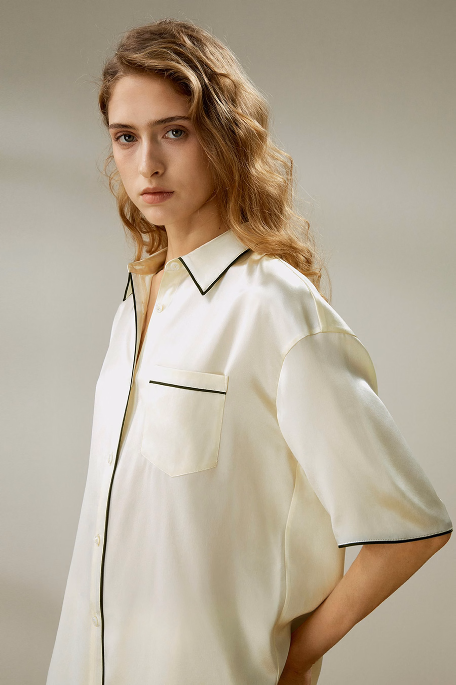 Contrast Piping Knop-Up Korte Mouwen Pyjama Set