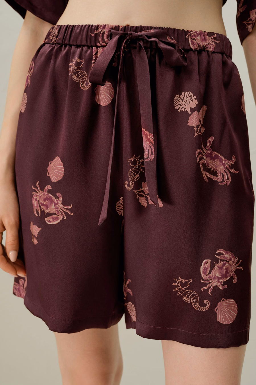 Kreeft Zodiac Silk Pajama Short Set