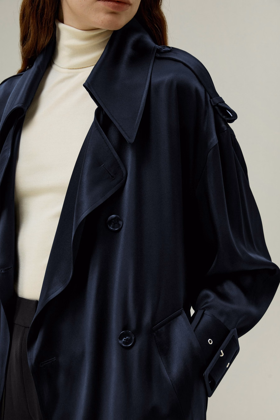 Oversized Zijde Trenchcoat
