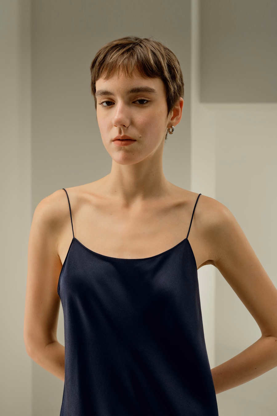 U-Hals Minimalistische Slip Jurk