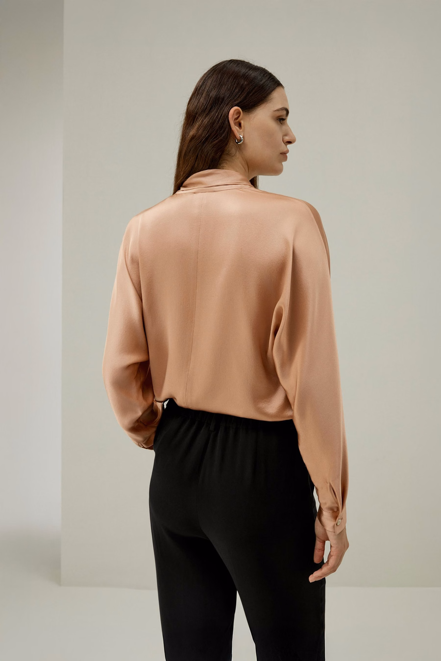 Bat Sleeve Zijde Top met Verstelbare Halsband