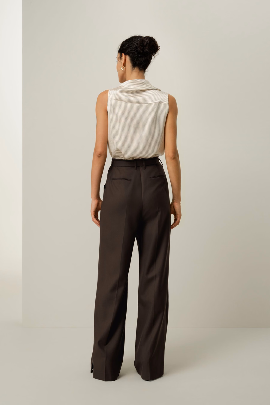 Asymmetrische Zijden Charmeuse Mouwloze Top