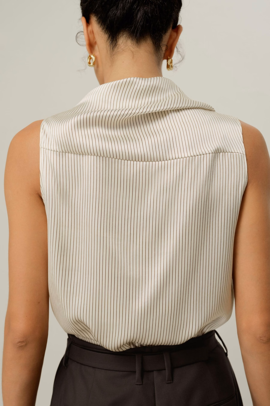Asymmetrische Zijden Charmeuse Mouwloze Top