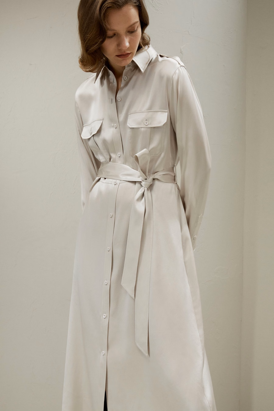 Trench-Stijl Zijde Midi Shirt Jurk