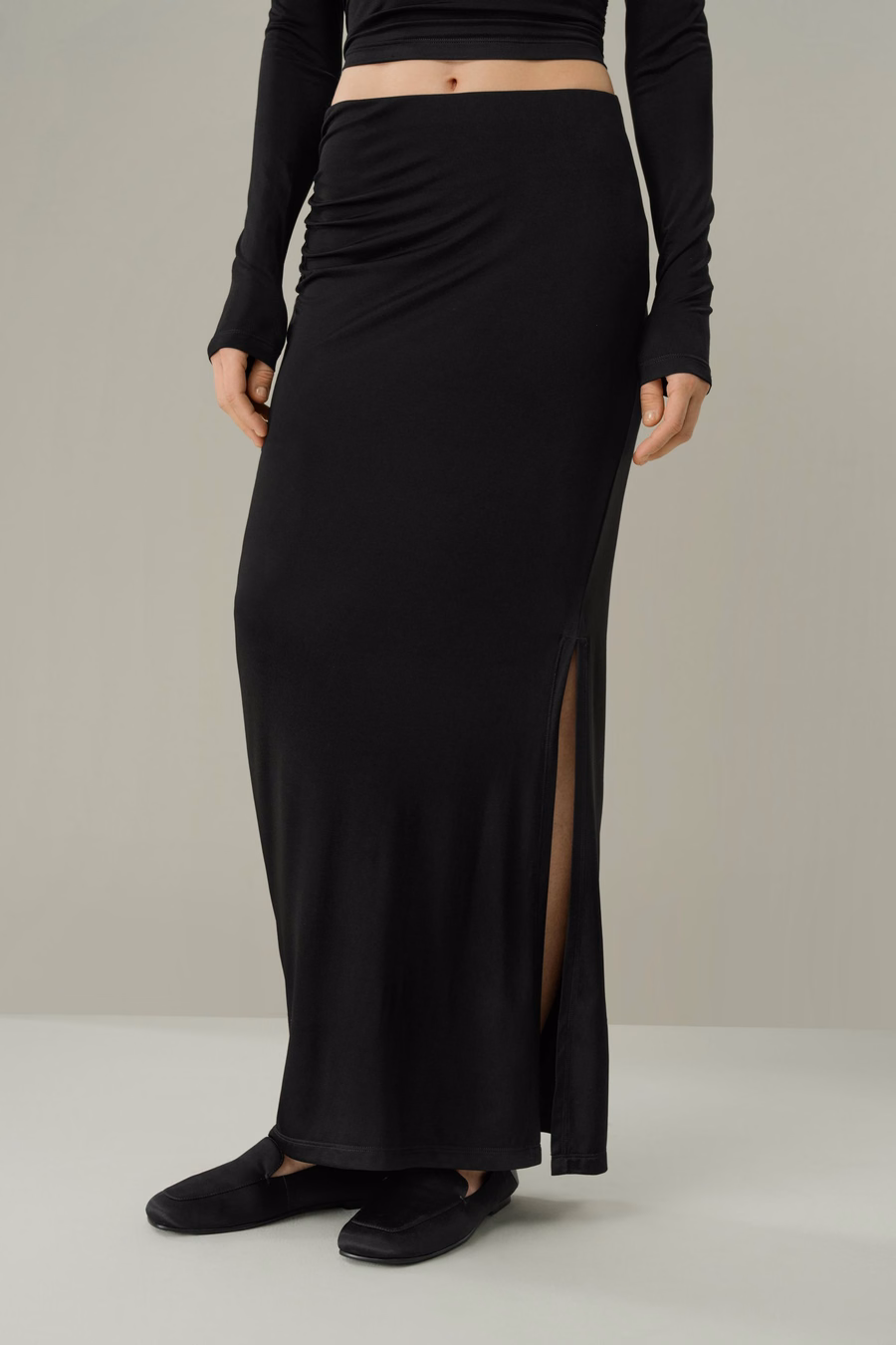 Silk Breeze Jersey Slim-Fit Maxi Skirt