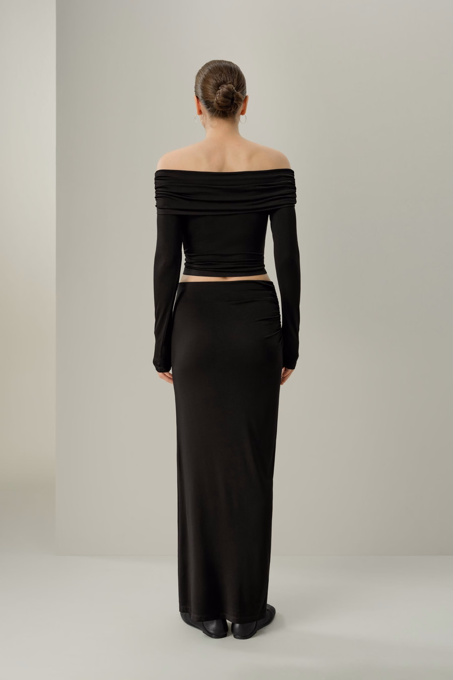 Silk Breeze Jersey Off-Shoulder Lange Mouwen Top