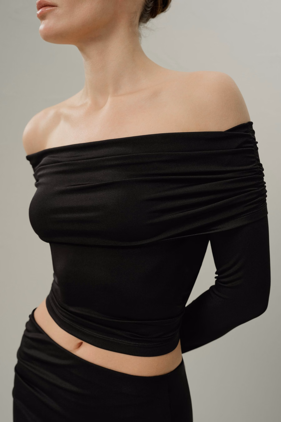 Silk Breeze Jersey Off-Shoulder Lange Mouwen Top