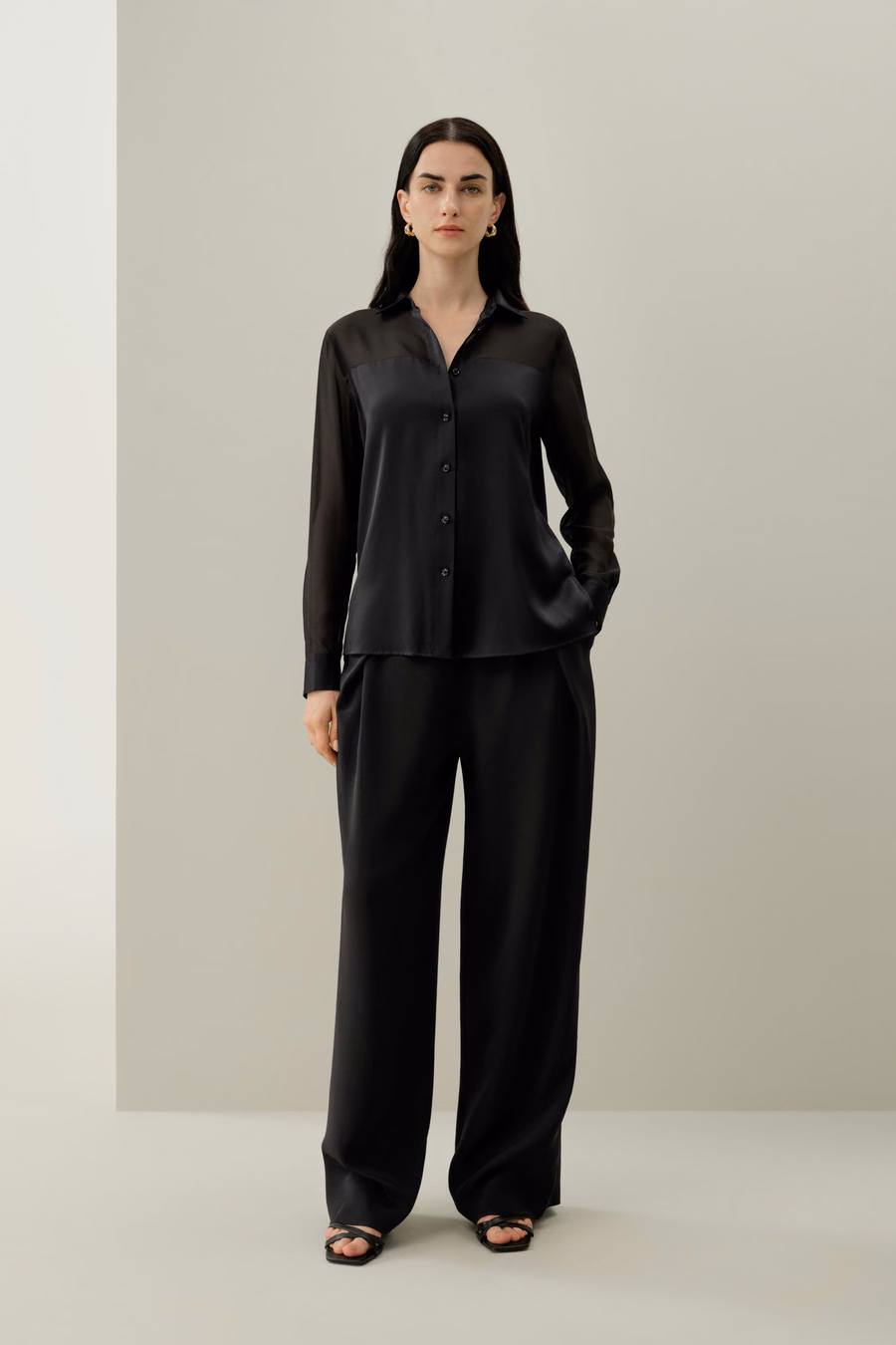 Knop-down zijde organza blouse