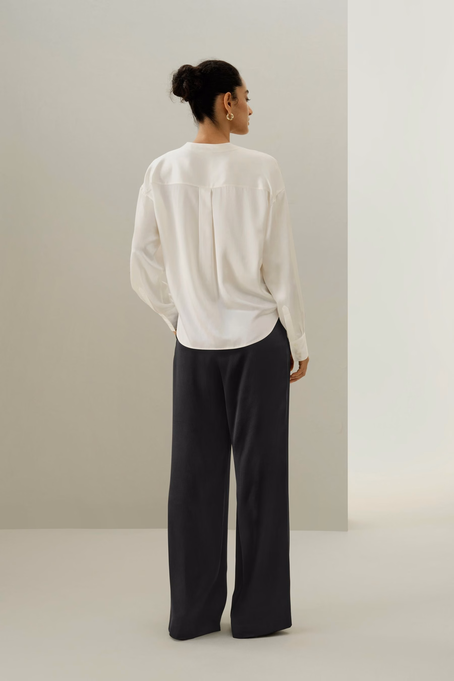Silk Charmeuse Regular V-neck Shirt