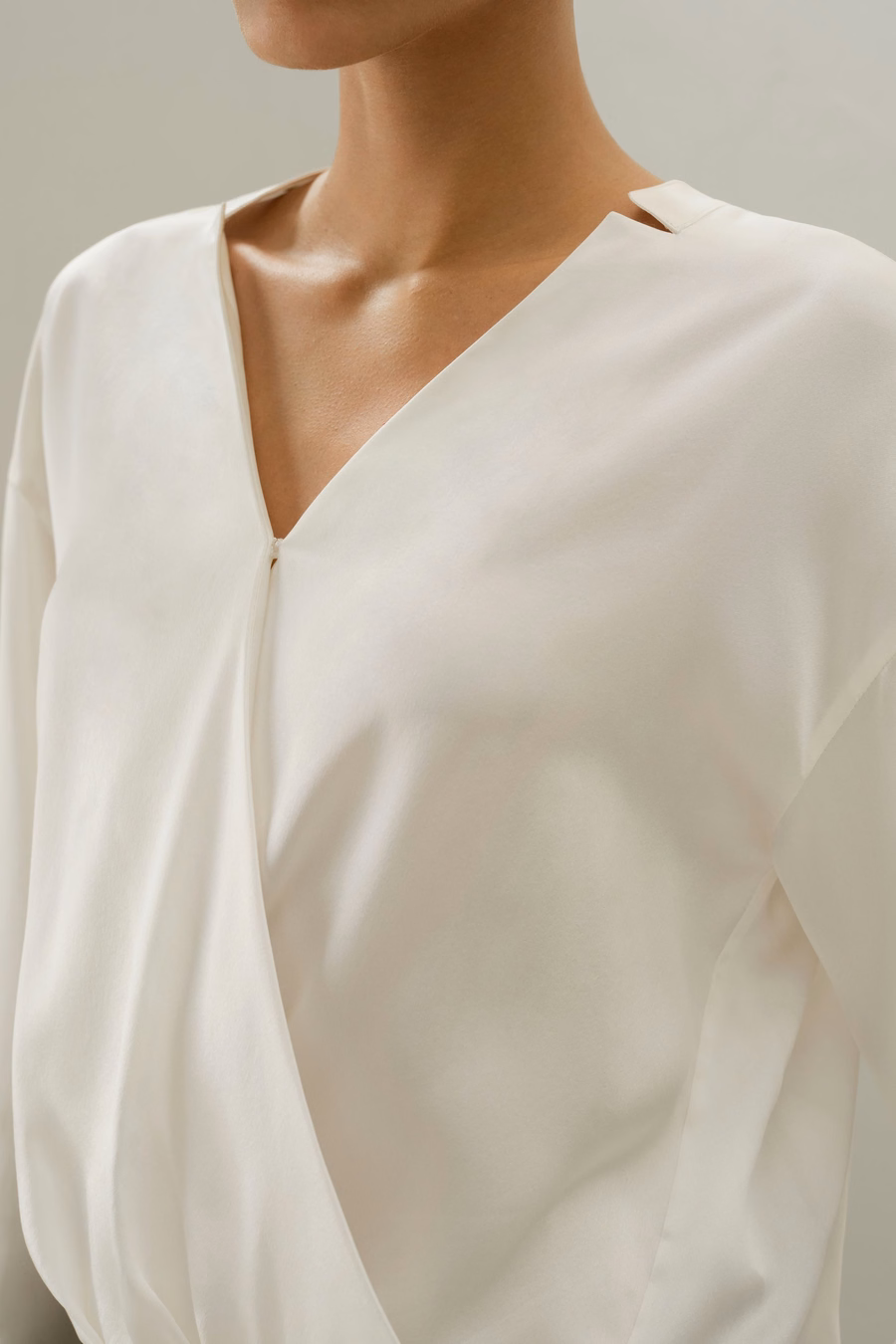Silk Charmeuse Regular V-neck Shirt